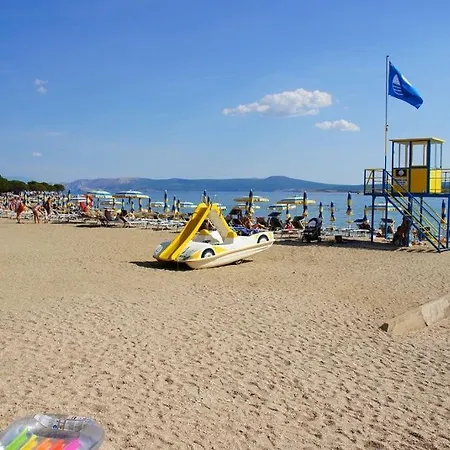 In With Sea View, Terrace, Air Conditioning, Wi-fi Appartamento